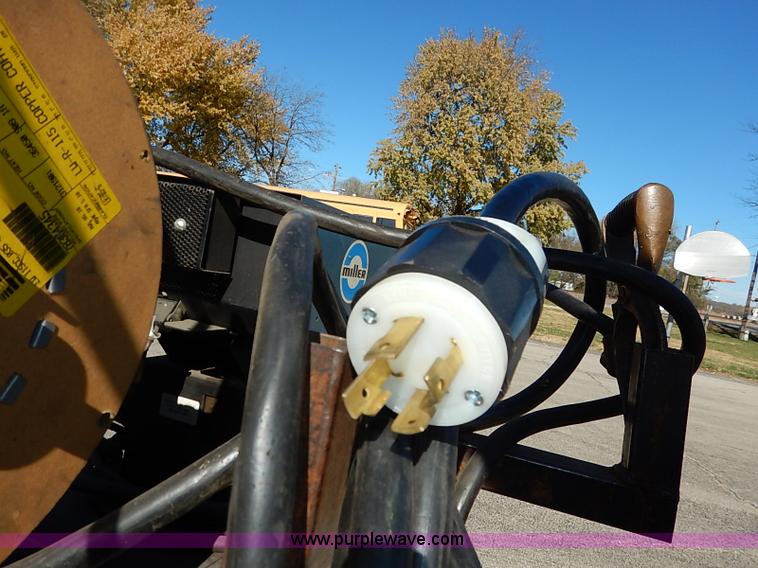 image for item AY9028 Miller Matic CP-200 wire feed welder