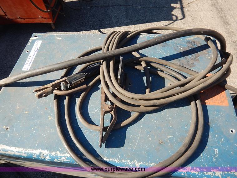 image for item AY9030 Miller Dialarc 250 AC/DC welder