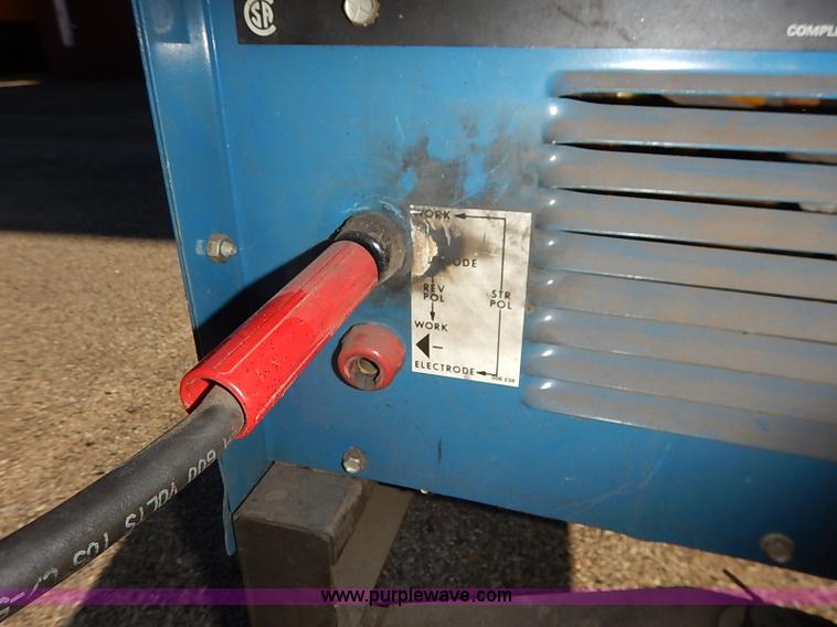 image for item AY9030 Miller Dialarc 250 AC/DC welder