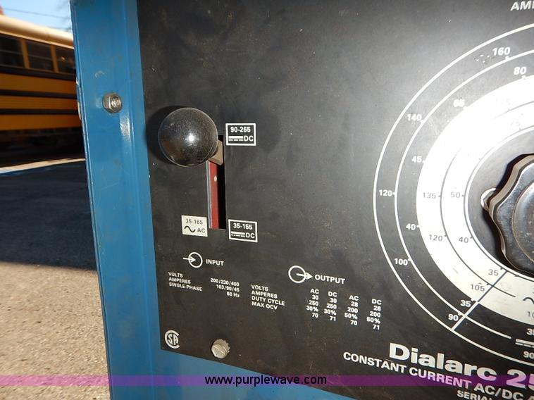 image for item AY9030 Miller Dialarc 250 AC/DC welder