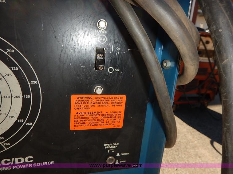 image for item AY9030 Miller Dialarc 250 AC/DC welder