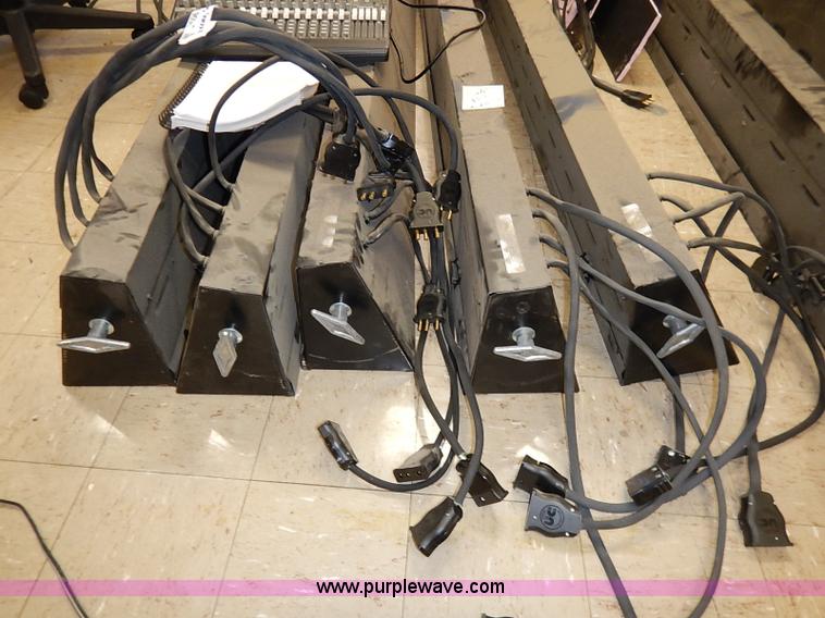 image for item AY9036 Mackie 16 channel mixer board