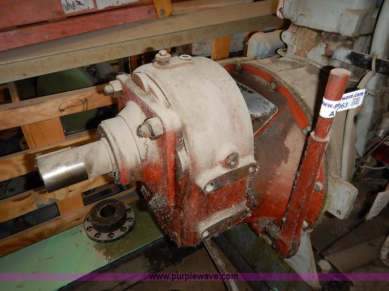 image for item AY9063 Waukesha Dresser six cylinder natural gas engine