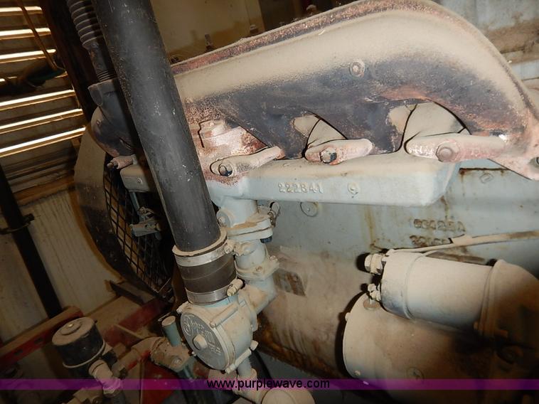 image for item AY9063 Waukesha Dresser six cylinder natural gas engine