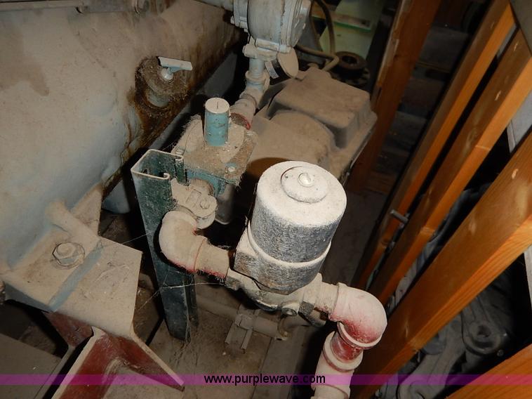 image for item AY9063 Waukesha Dresser six cylinder natural gas engine