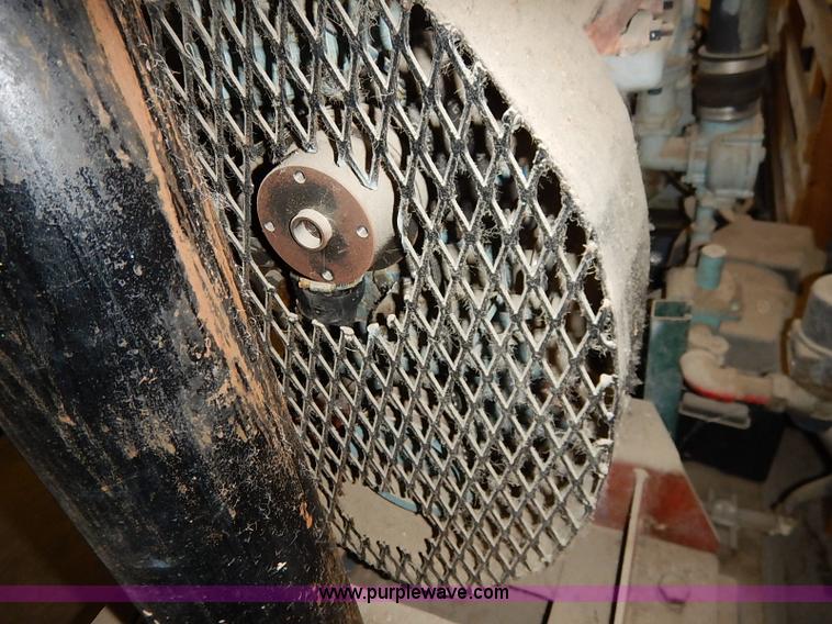 image for item AY9063 Waukesha Dresser six cylinder natural gas engine