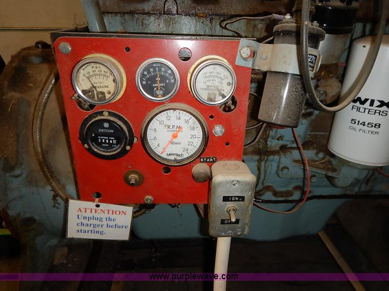 image for item AY9064 Waukesha Dresser six cylinder natural gas engine