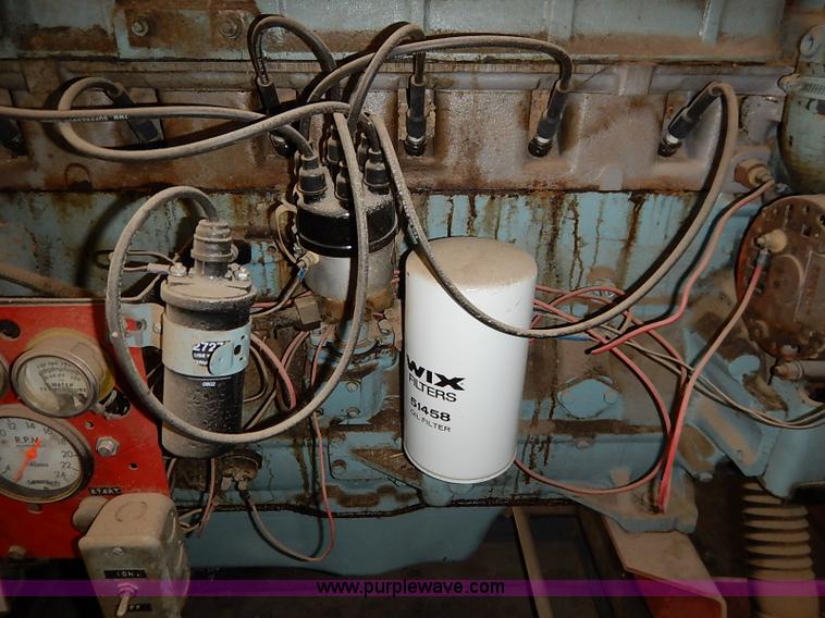 image for item AY9064 Waukesha Dresser six cylinder natural gas engine