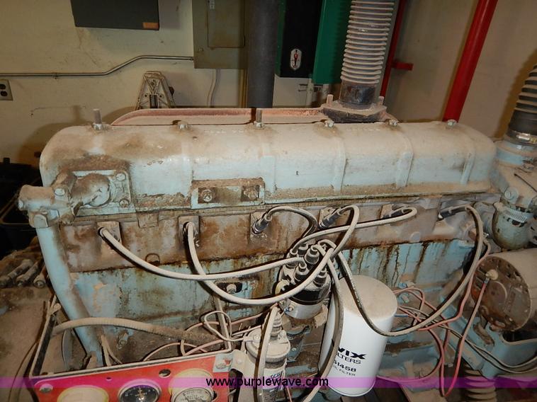 image for item AY9064 Waukesha Dresser six cylinder natural gas engine