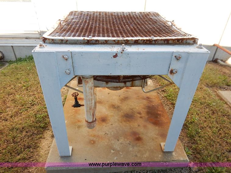 image for item AY9064 Waukesha Dresser six cylinder natural gas engine