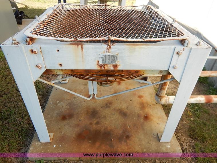 image for item AY9064 Waukesha Dresser six cylinder natural gas engine