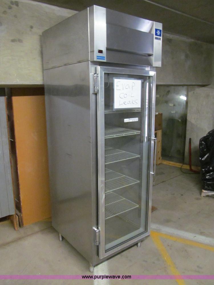 McCall refrigerator/freezer in Wichita, KS Item BD9670 sold Purple Wave