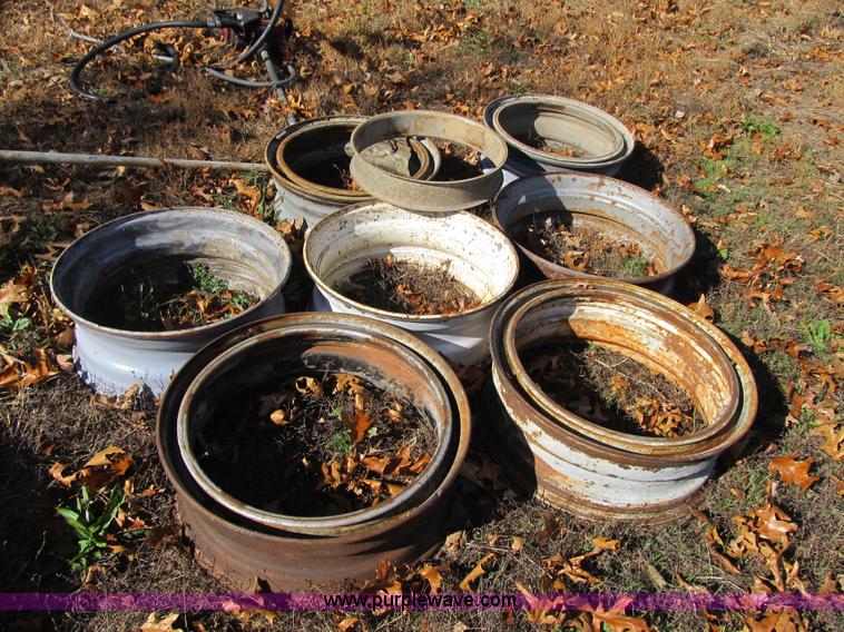 image for item F8871 Assorted wheels and tires