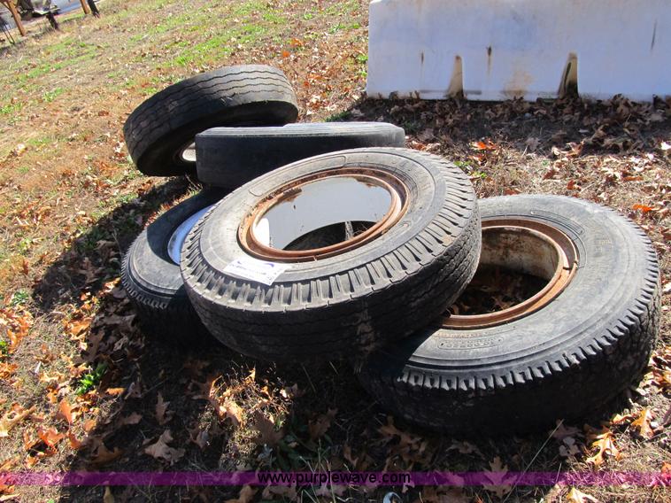 image for item F8871 Assorted wheels and tires