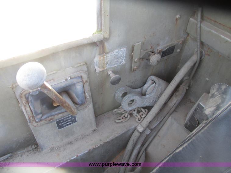 image for item G9908 1975 P & H MT-250 hydraulic crane