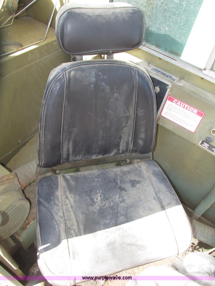 image for item G9908 1975 P & H MT-250 hydraulic crane