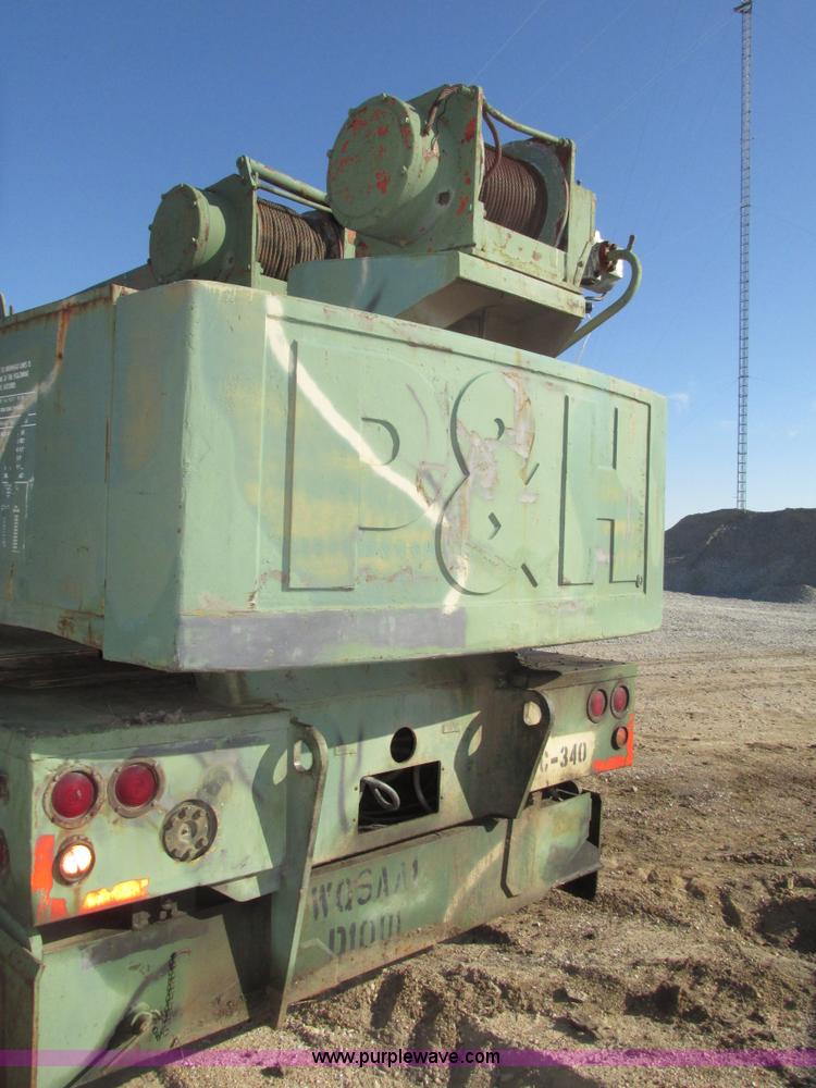 image for item G9908 1975 P & H MT-250 hydraulic crane