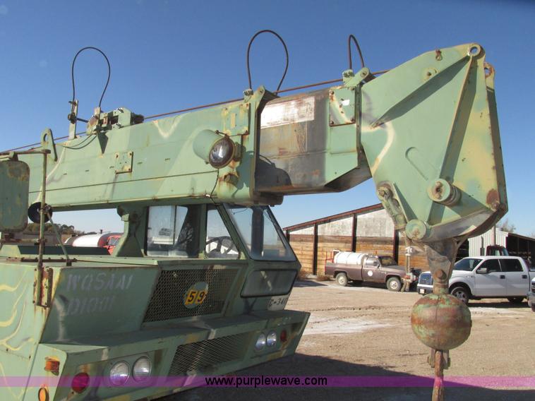image for item G9908 1975 P & H MT-250 hydraulic crane