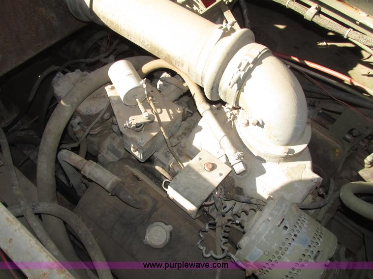 image for item G9908 1975 P & H MT-250 hydraulic crane