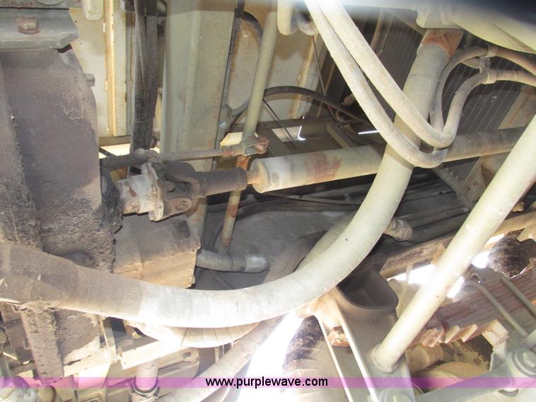 image for item G9908 1975 P & H MT-250 hydraulic crane