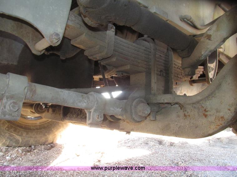 image for item G9908 1975 P & H MT-250 hydraulic crane