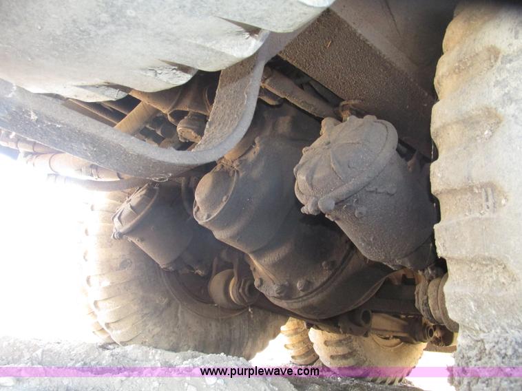 image for item G9908 1975 P & H MT-250 hydraulic crane