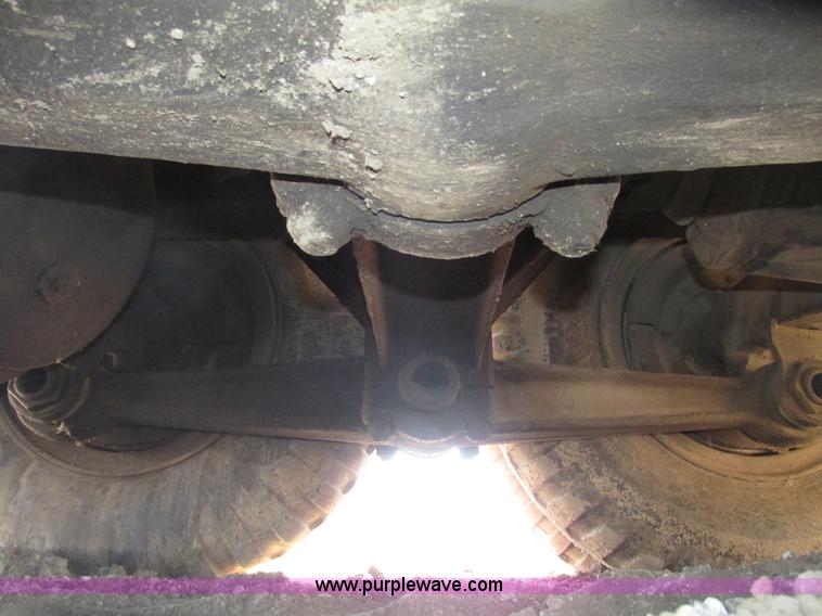 image for item G9908 1975 P & H MT-250 hydraulic crane