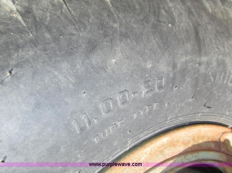 image for item G9908 1975 P & H MT-250 hydraulic crane