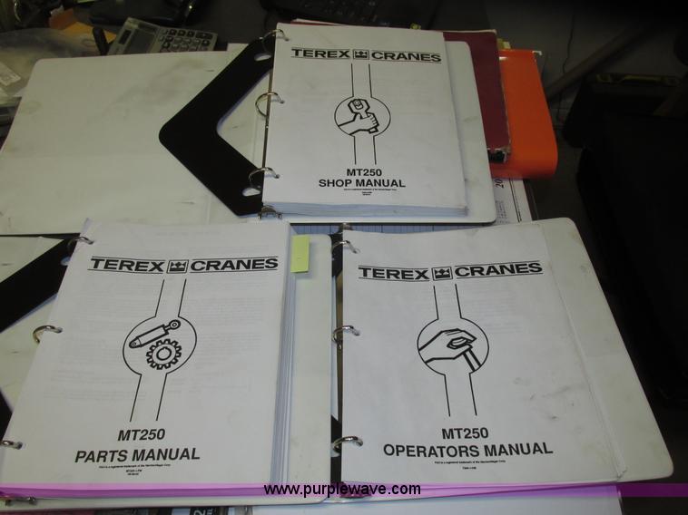 image for item G9908 1975 P & H MT-250 hydraulic crane