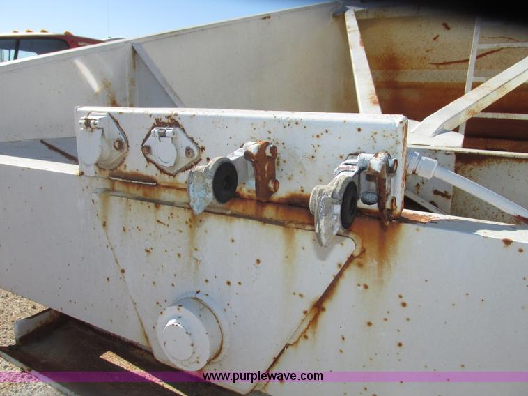 image for item G9909 1993 Dakota DB4200 belly dump trailer