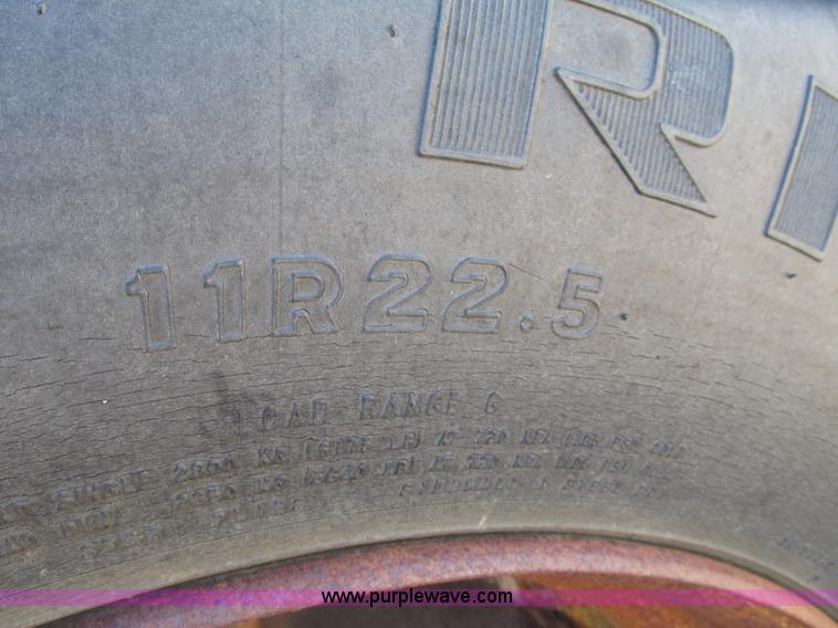 image for item G9909 1993 Dakota DB4200 belly dump trailer