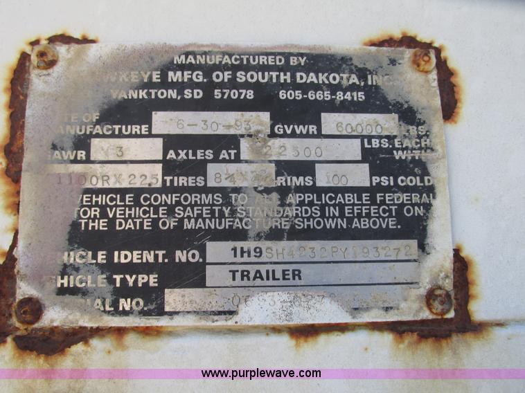 image for item G9909 1993 Dakota DB4200 belly dump trailer