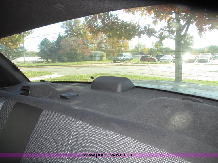 image for item G9910 2004 Ford Crown Victoria Police Interceptor