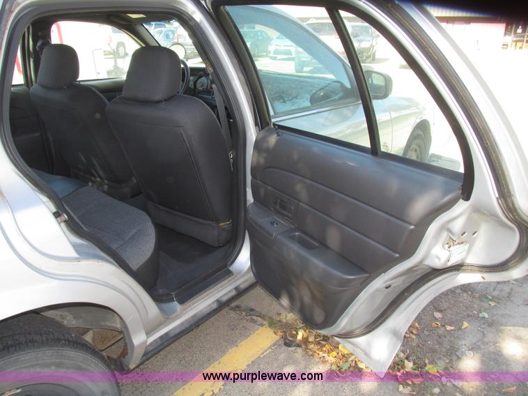 image for item G9910 2004 Ford Crown Victoria Police Interceptor