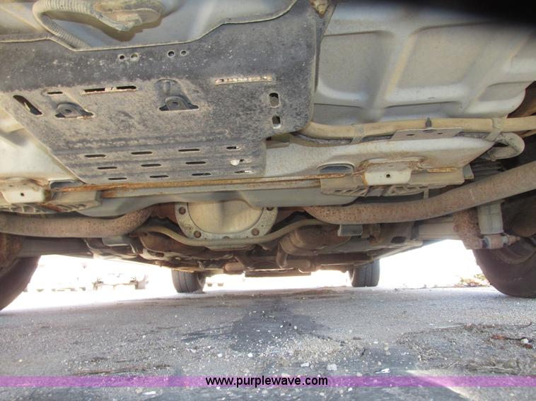 image for item G9910 2004 Ford Crown Victoria Police Interceptor