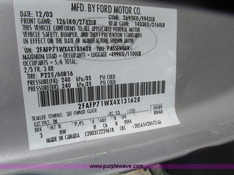 image for item G9910 2004 Ford Crown Victoria Police Interceptor