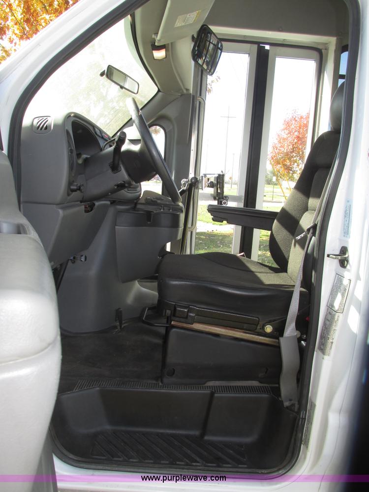 image for item G9911 2008 Ford E450 Super Duty Goeshen coach bus