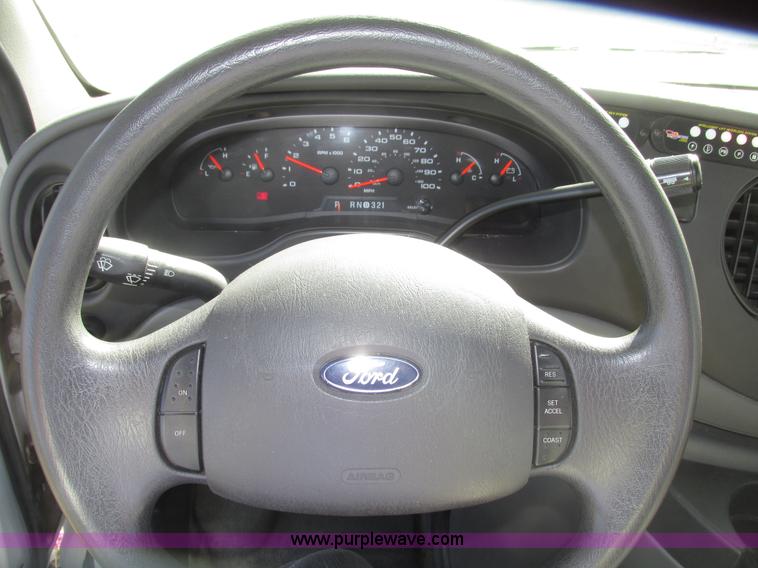 image for item G9911 2008 Ford E450 Super Duty Goeshen coach bus