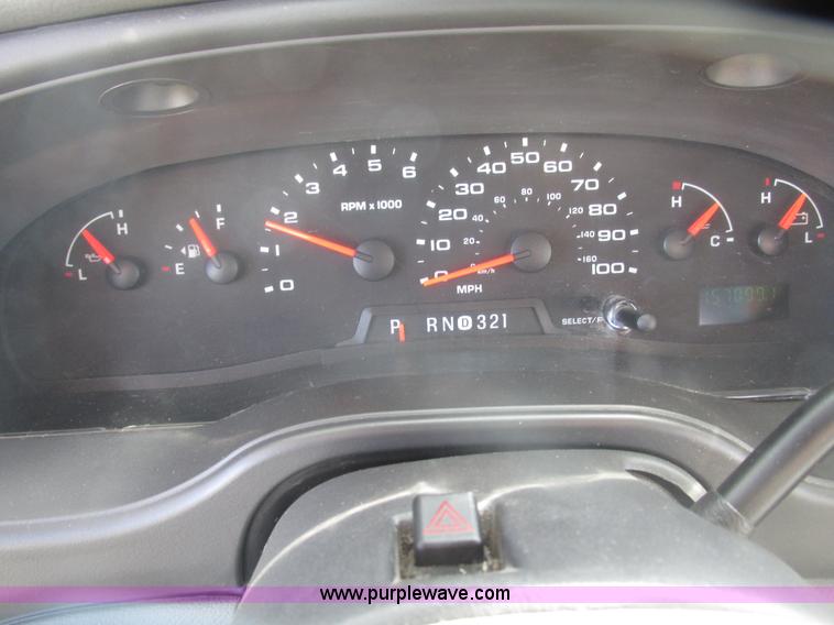 image for item G9911 2008 Ford E450 Super Duty Goeshen coach bus