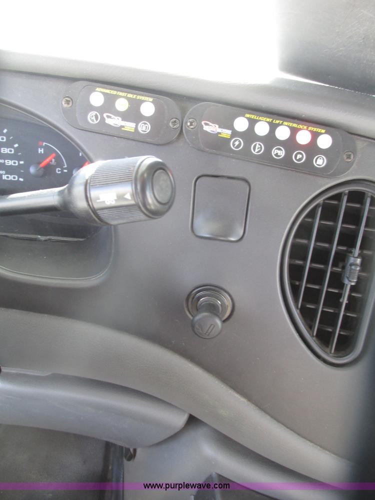 image for item G9911 2008 Ford E450 Super Duty Goeshen coach bus