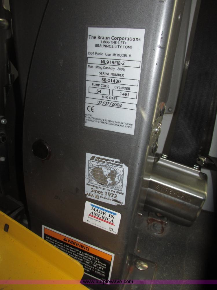 image for item G9911 2008 Ford E450 Super Duty Goeshen coach bus