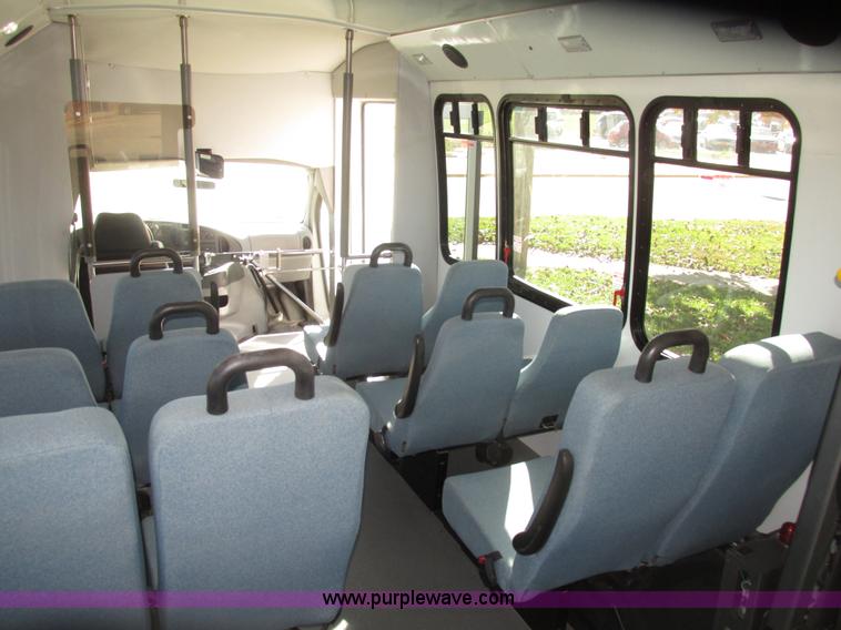 image for item G9911 2008 Ford E450 Super Duty Goeshen coach bus