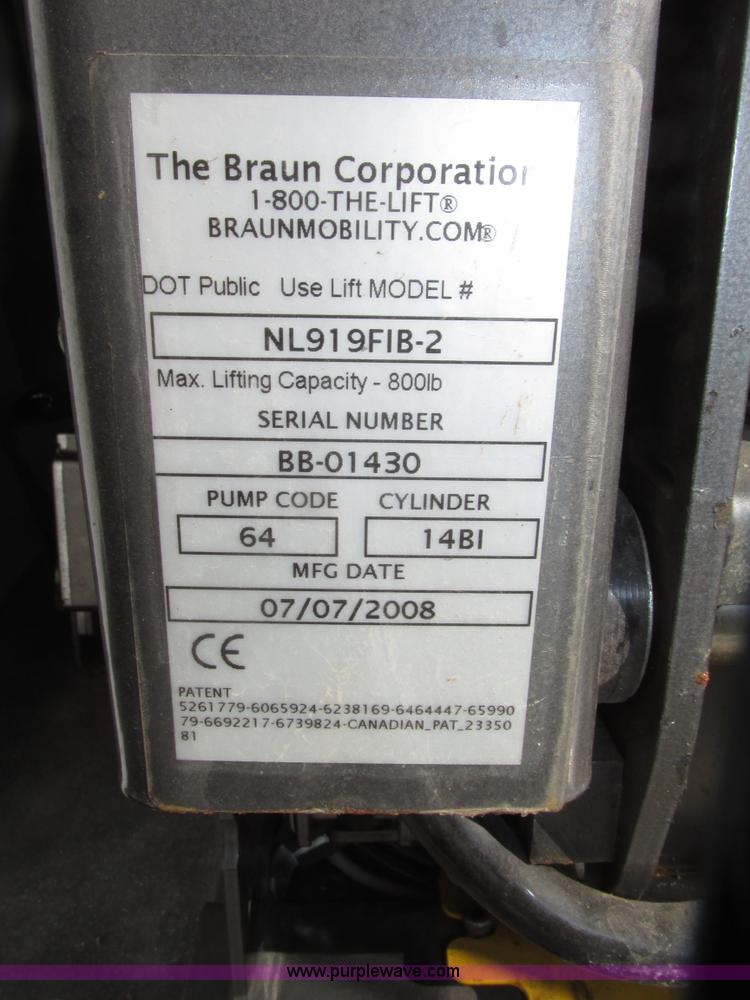 image for item G9911 2008 Ford E450 Super Duty Goeshen coach bus