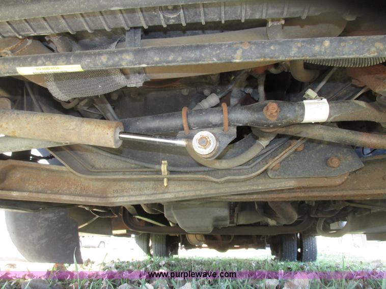 image for item G9911 2008 Ford E450 Super Duty Goeshen coach bus