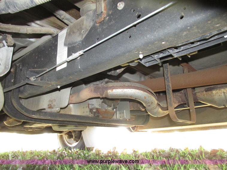 image for item G9911 2008 Ford E450 Super Duty Goeshen coach bus