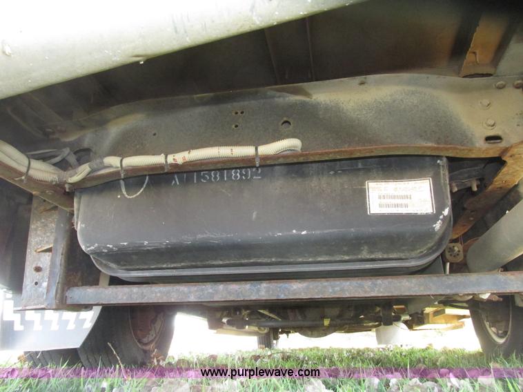 image for item G9911 2008 Ford E450 Super Duty Goeshen coach bus