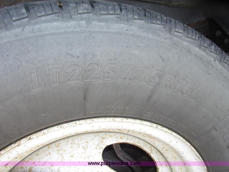 image for item G9911 2008 Ford E450 Super Duty Goeshen coach bus