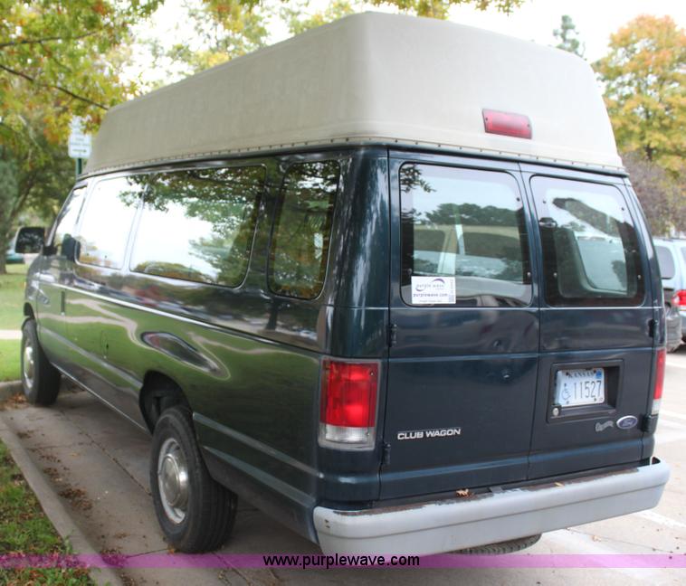 image for item H2042 1998 Ford Club Wagon van