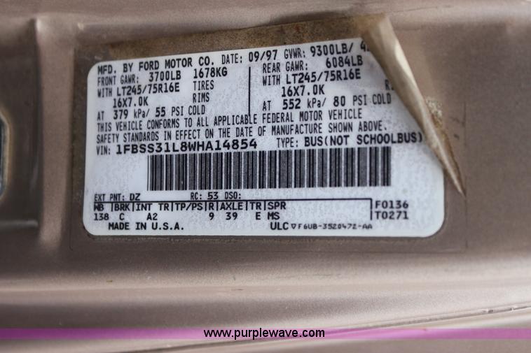 image for item H2043 1998 Ford Club Wagon van