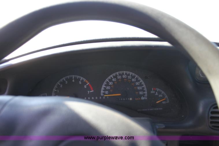 image for item H2044 2001 Pontiac Grand Prix GT